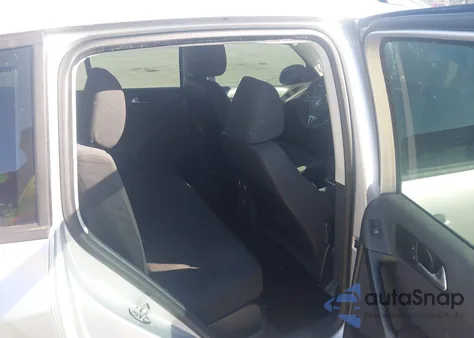 2015 Volkswagen Tiguan S z USA, uszkodzony, nr VIN WVGAV7AX6FW507139